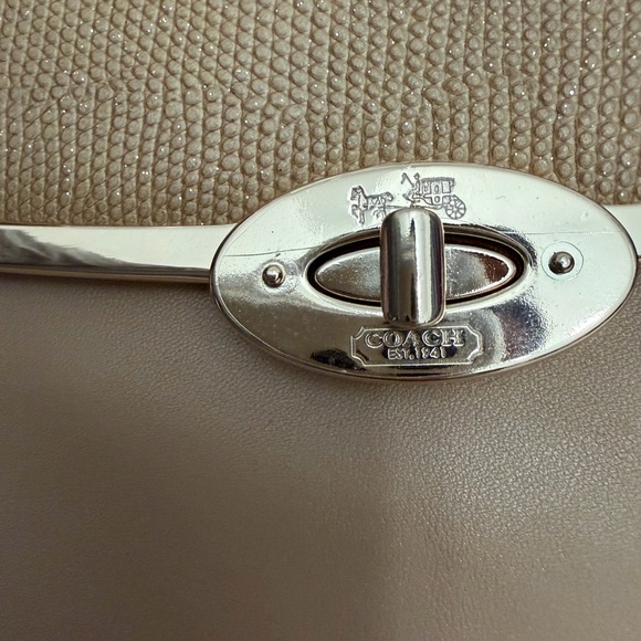 Coach Tan Shoulder Bag with Gold Accents - Picture 7 of 13